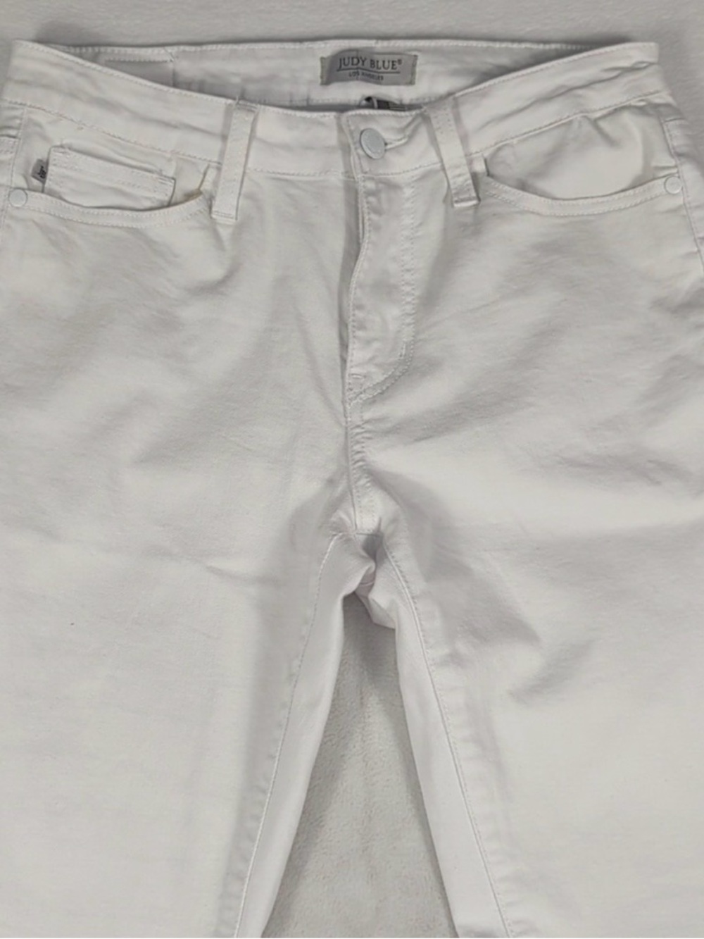 Judy Blue White Mid-Rise Denim 9/29